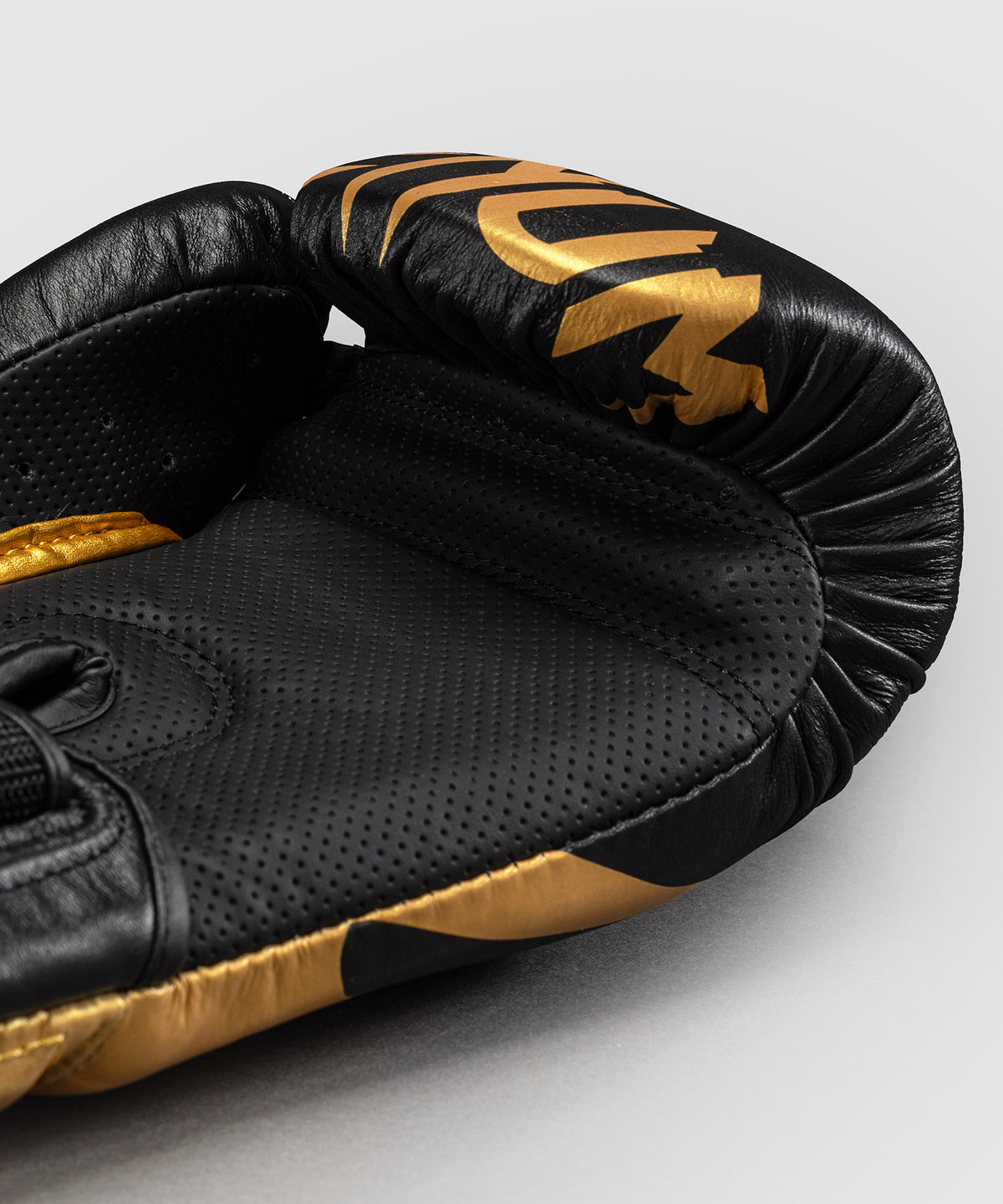 Venum Reverso Guanti da Boxe – Nero/Oro