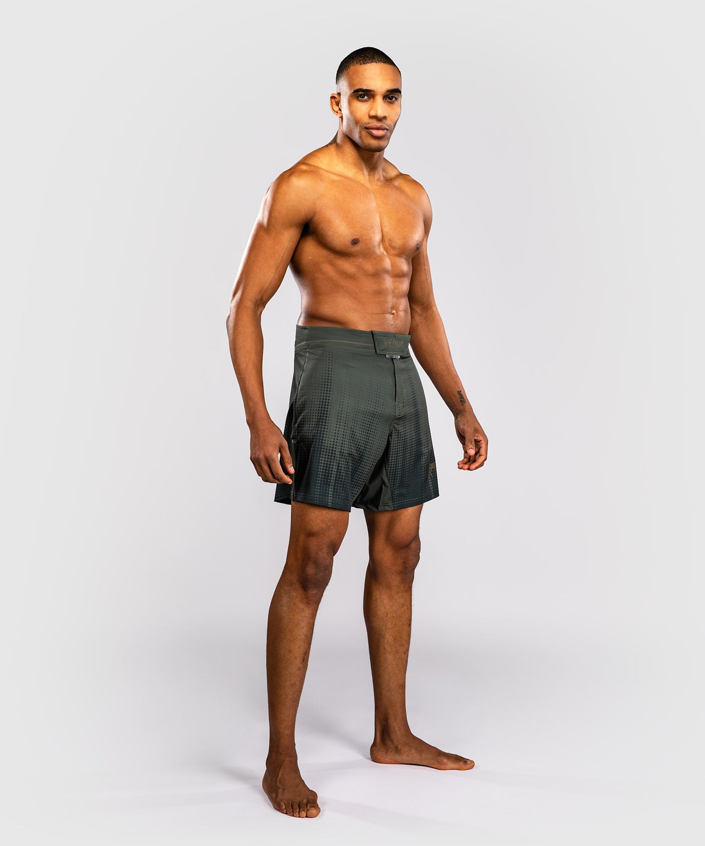 Short de Combat Venum Stealth – Kaki/Vert Foncé
