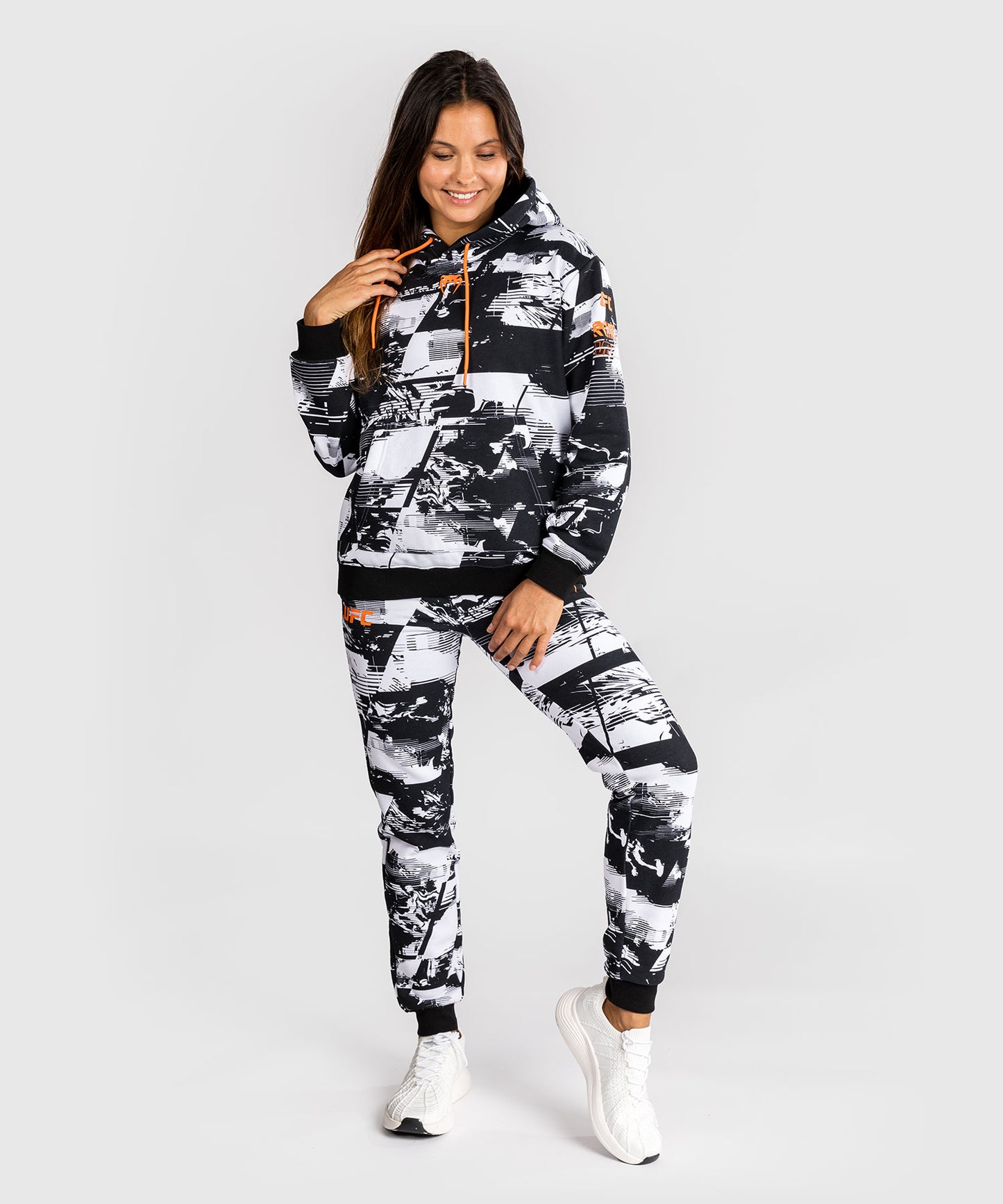 UFC Zenith by Venum Authentic Fight Week Sudadera Mujer - Blanco