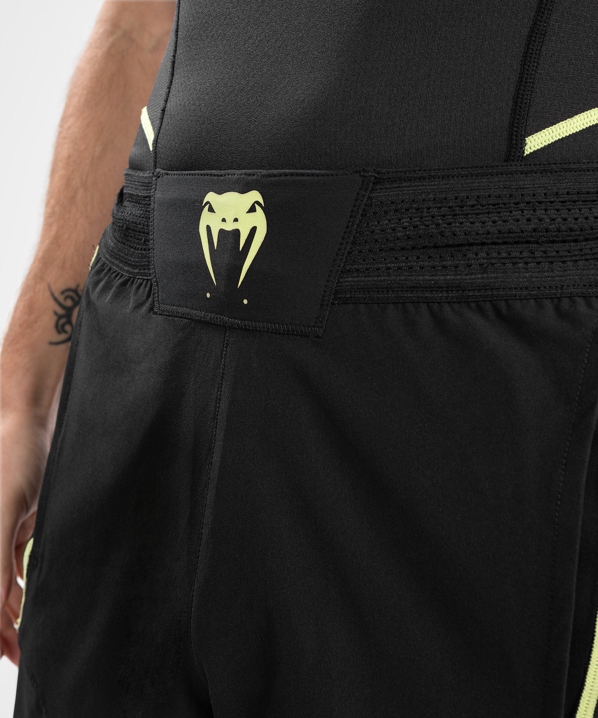 Short de combat Venum Fusion 2.0 - Noir/Jaune
