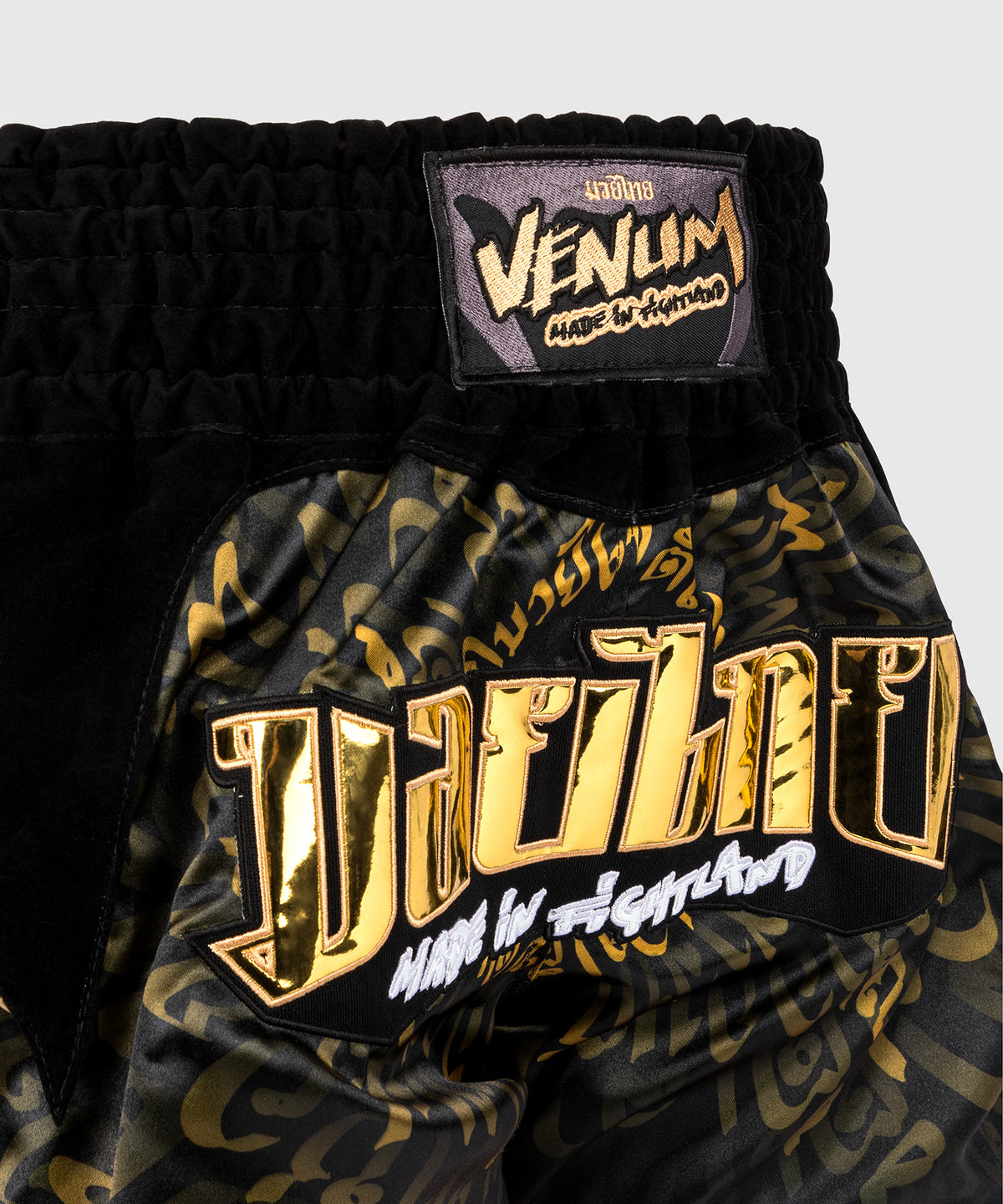 Venum Attack Pantaloncini da Muay Thai - Nero/Oro