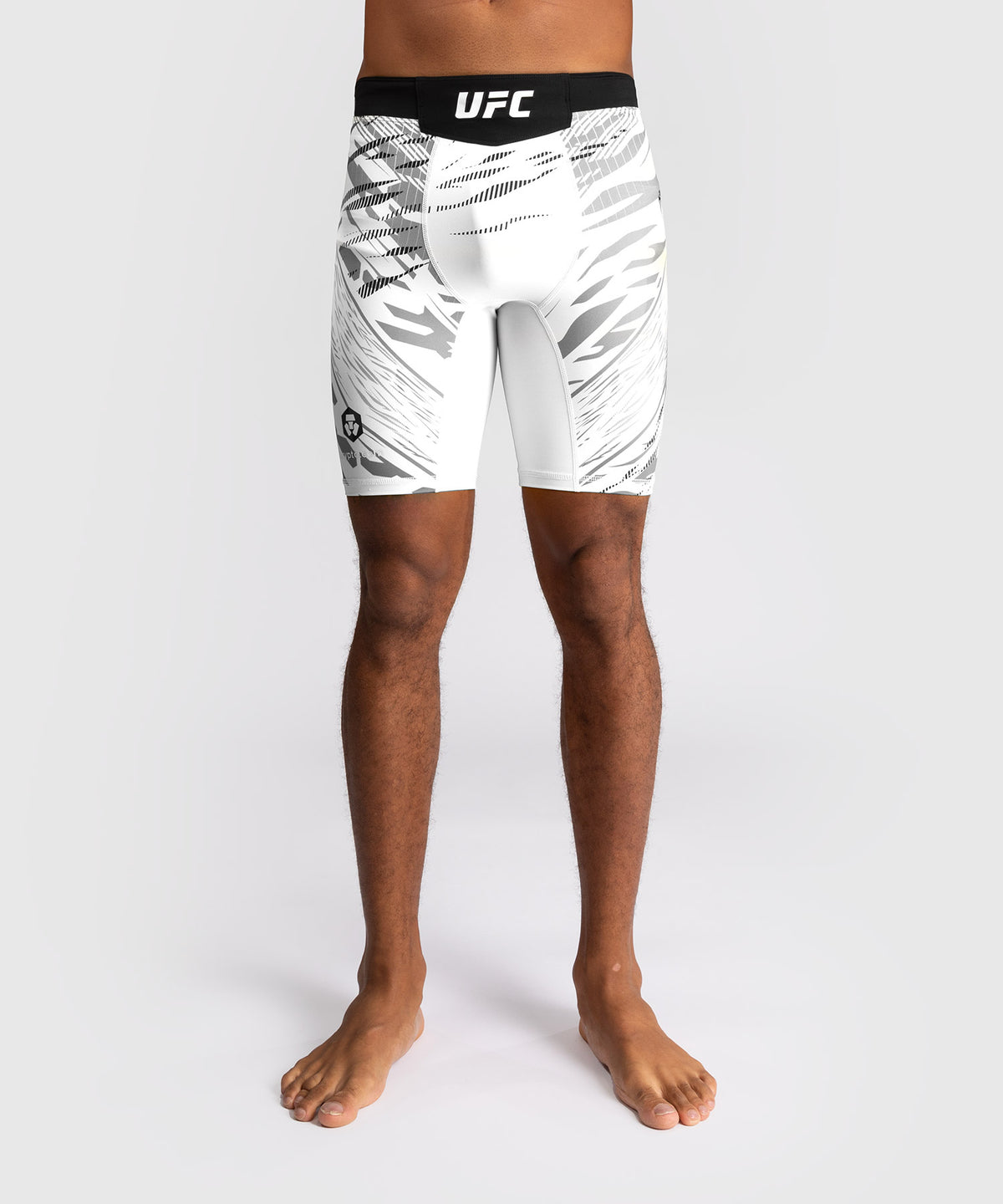 UFC Fusion by Venum Authentic Fight Night Vale Tudo Shorts para Hombre - Blanco