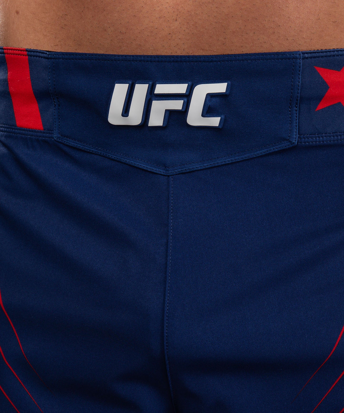 Official UFC Freedom 250 by Venum Authentic Fight Night Fight Shorts im Short Fit für Herren - Blau