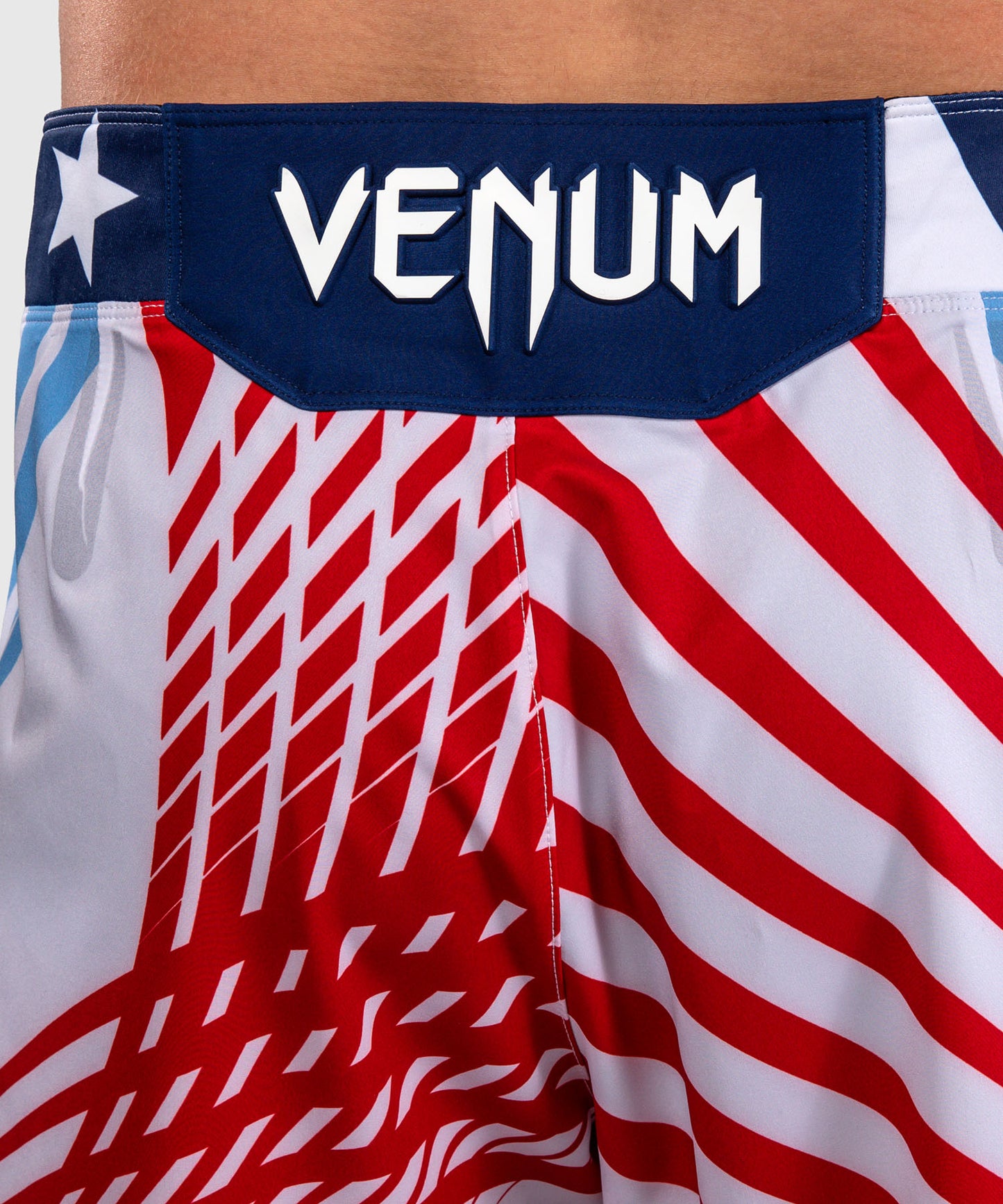 Official UFC Freedom 250 by Venum Authentic Fight Night Pantaloncini da combattimento taglio lungo da uomo - Bianco