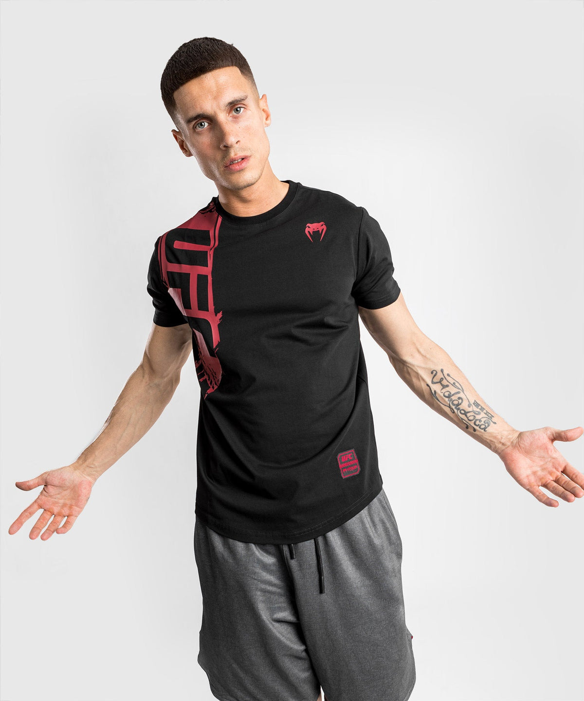 UFC T-Shirt Venum Authentic Fight Week 2.0 - Short Sleeve - Black/Red