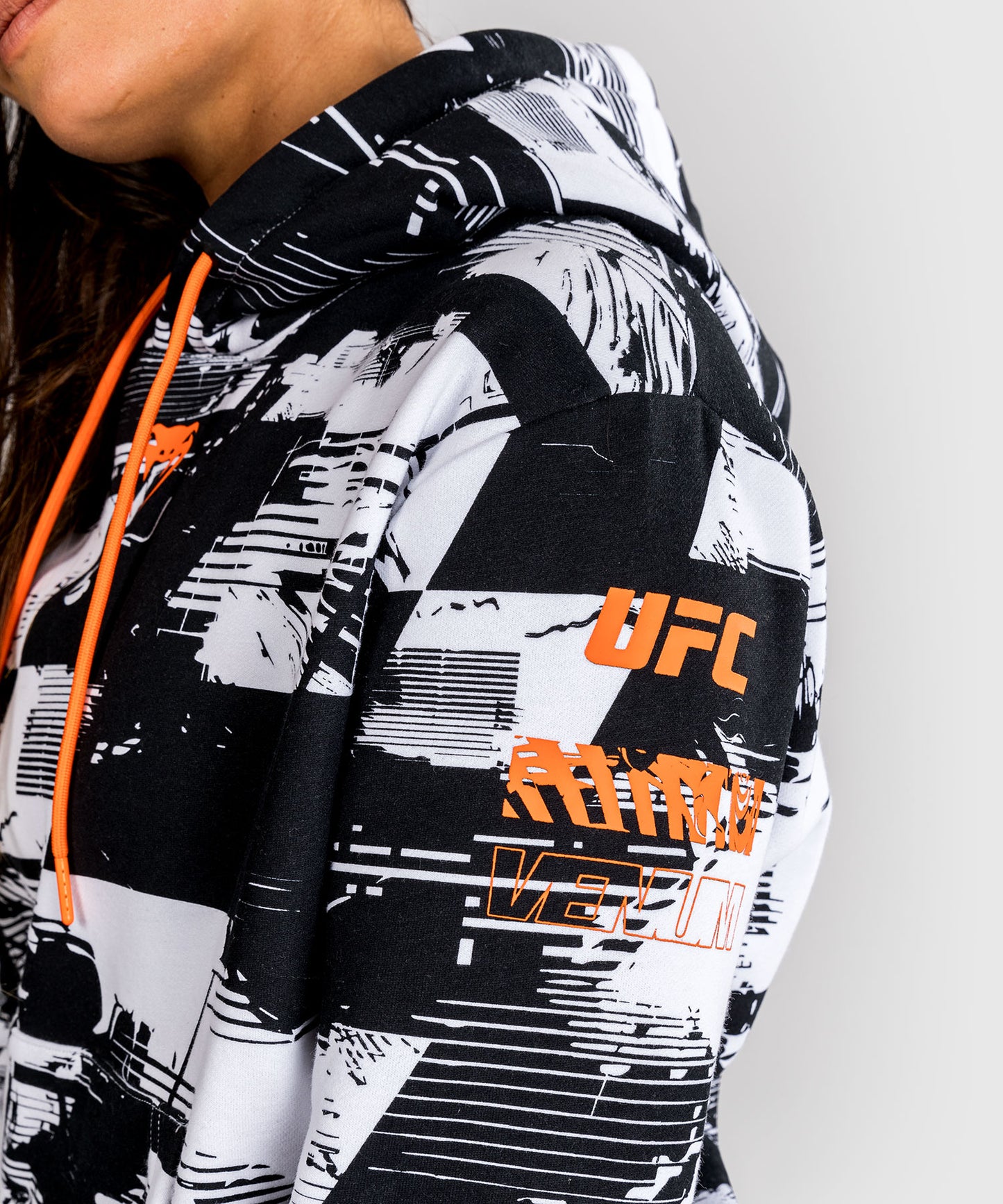 UFC Zenith by Venum Authentic Fight Week Sudadera Mujer - Blanco