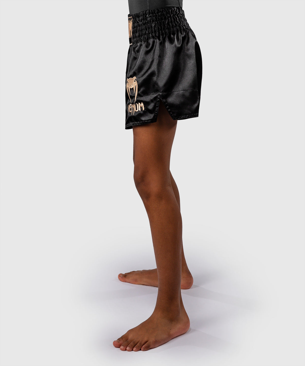 Venum Classic Short de Muay Thai para niños – Negro/Oro