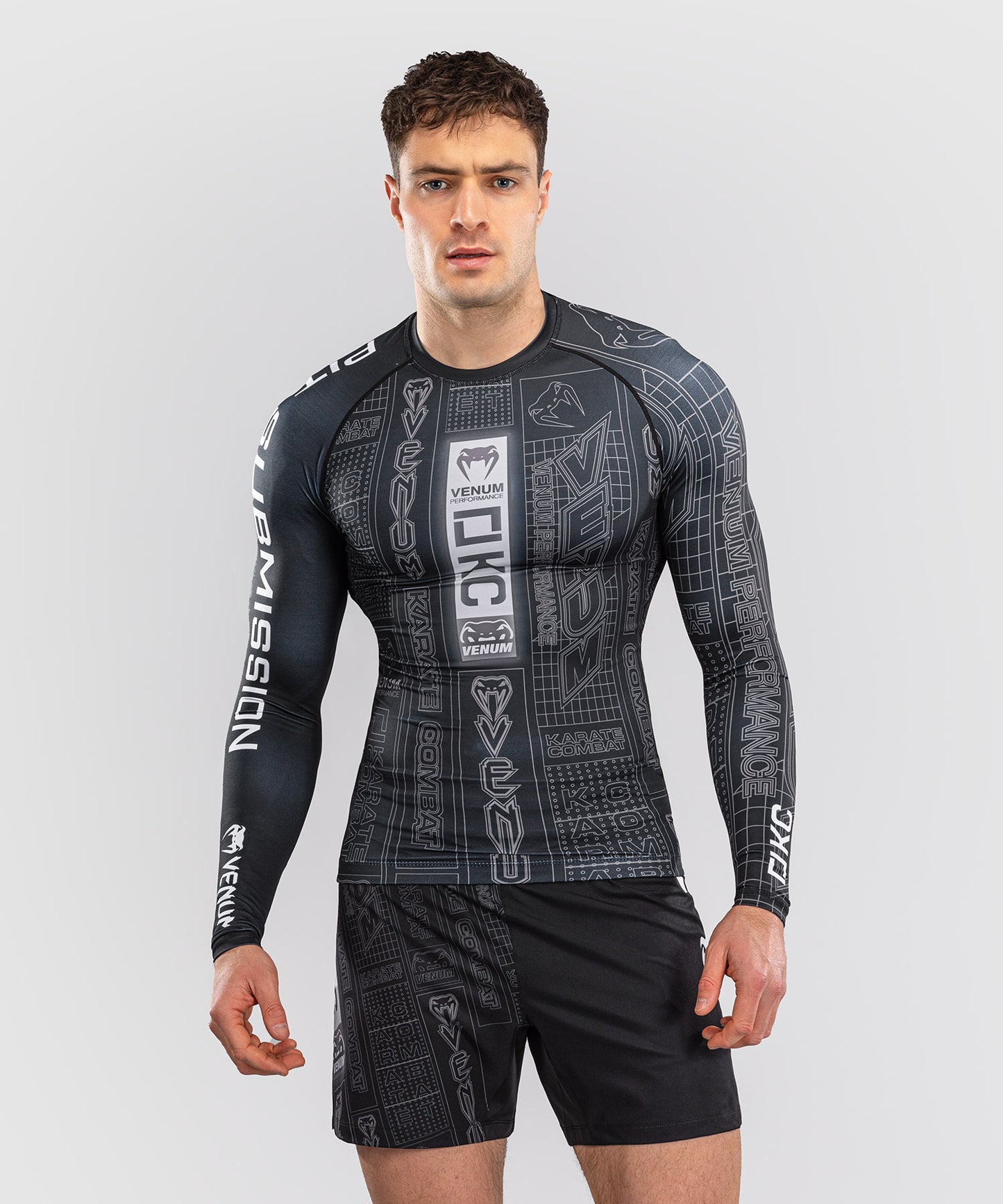 Rashguard à Manches Longues Karate Combat by Venum – Noir/Gris