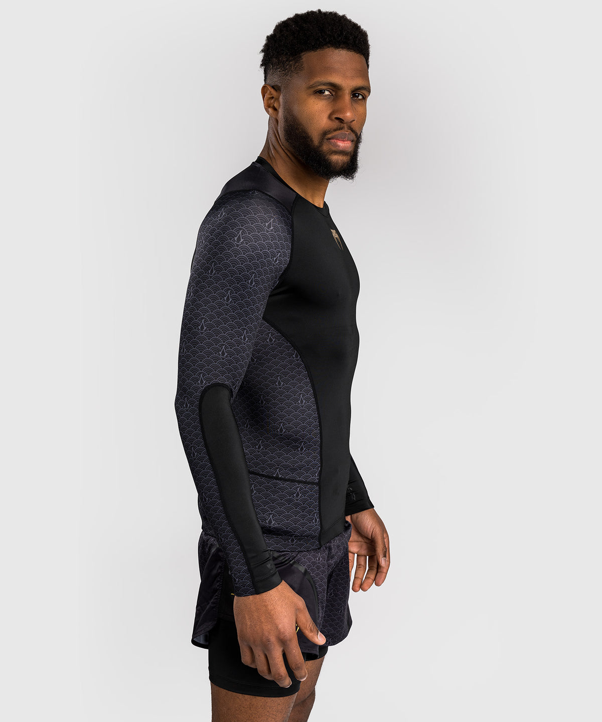 Venum x Assassin’s Creed Shadows Men's Long Sleeve Rashguard - Schwarz