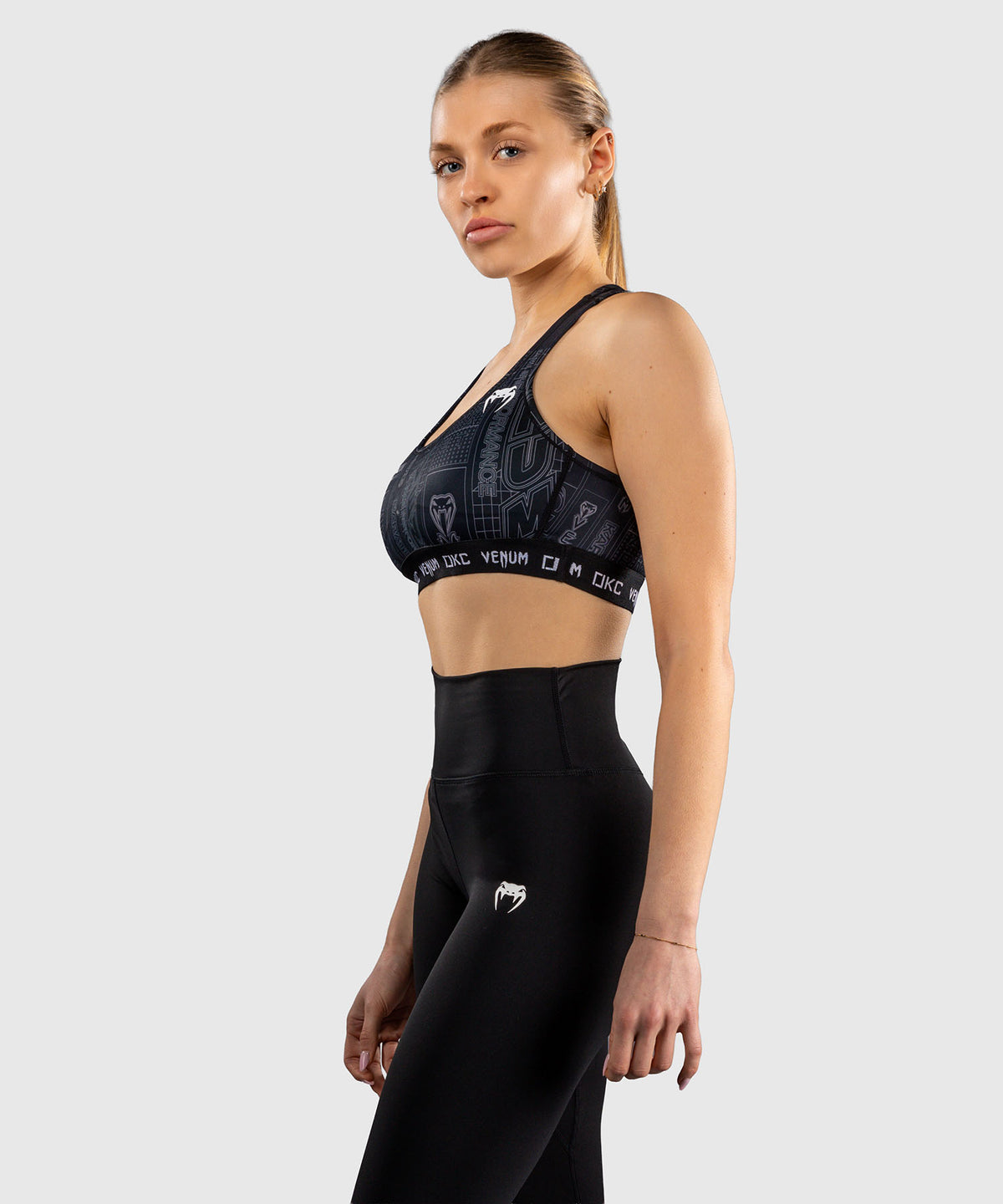 Karate Combat by Venum Sujetador Deportivo – Negro/Gris