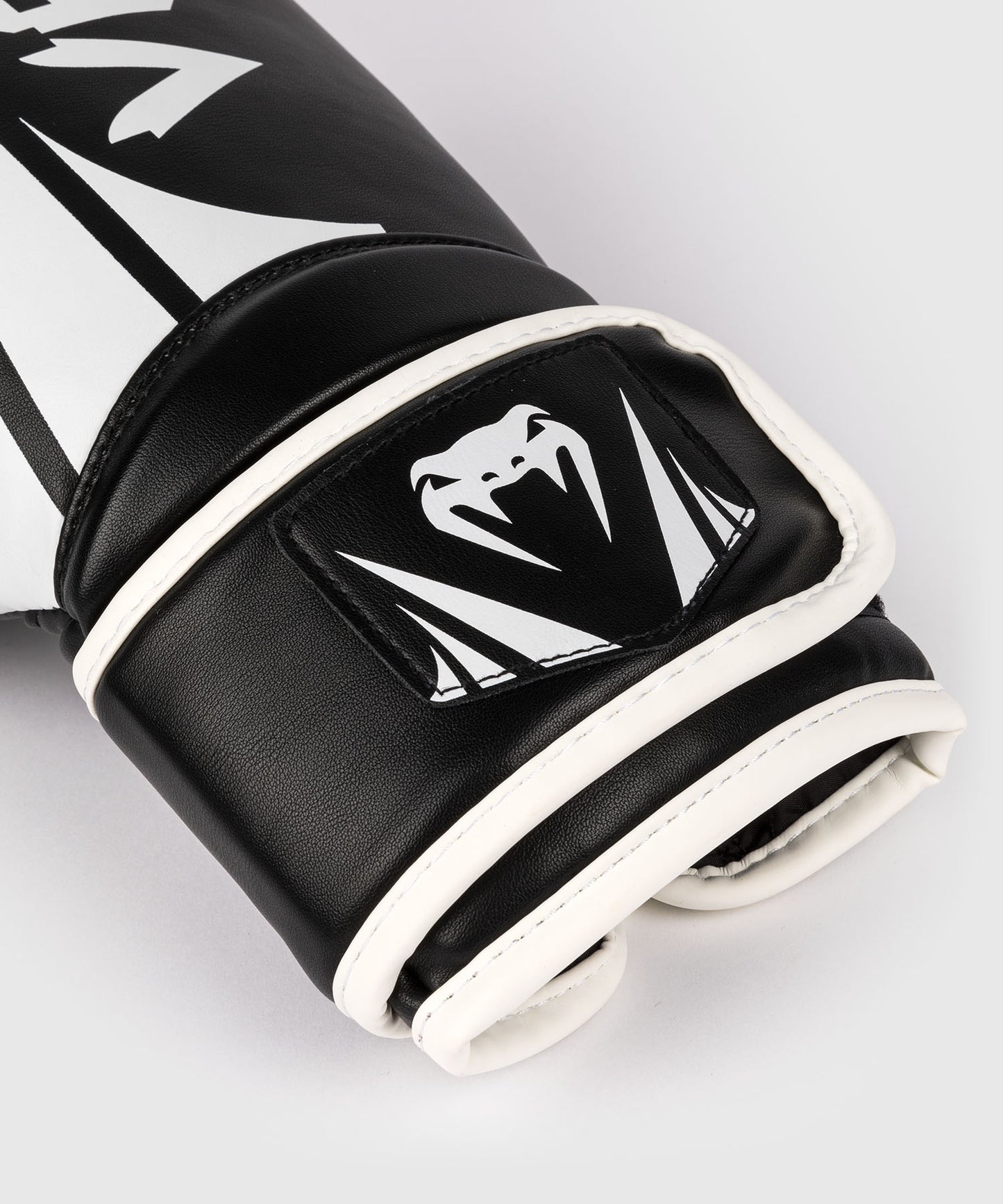 Venum Challenger 2.5 Guantes de Boxeo – Negro/Blanco