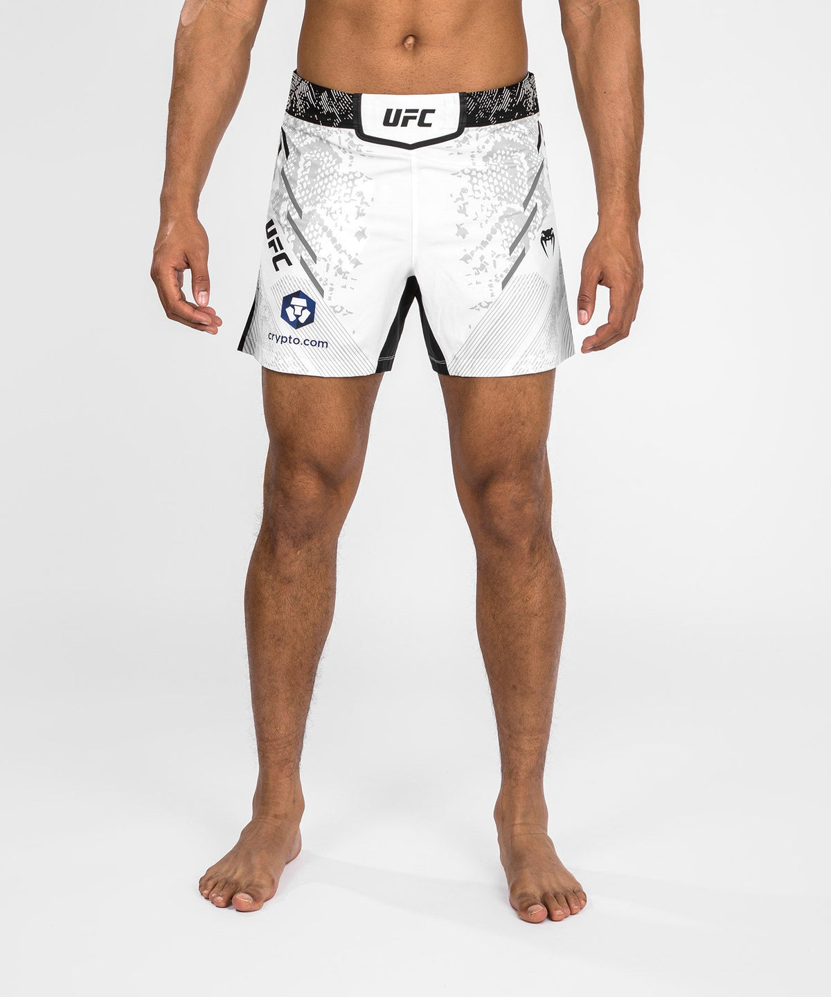 Herren UFC Adrenaline by Venum Authentic Fight Night Shorts - Kurz geschnittene Kampfhose - Weiß