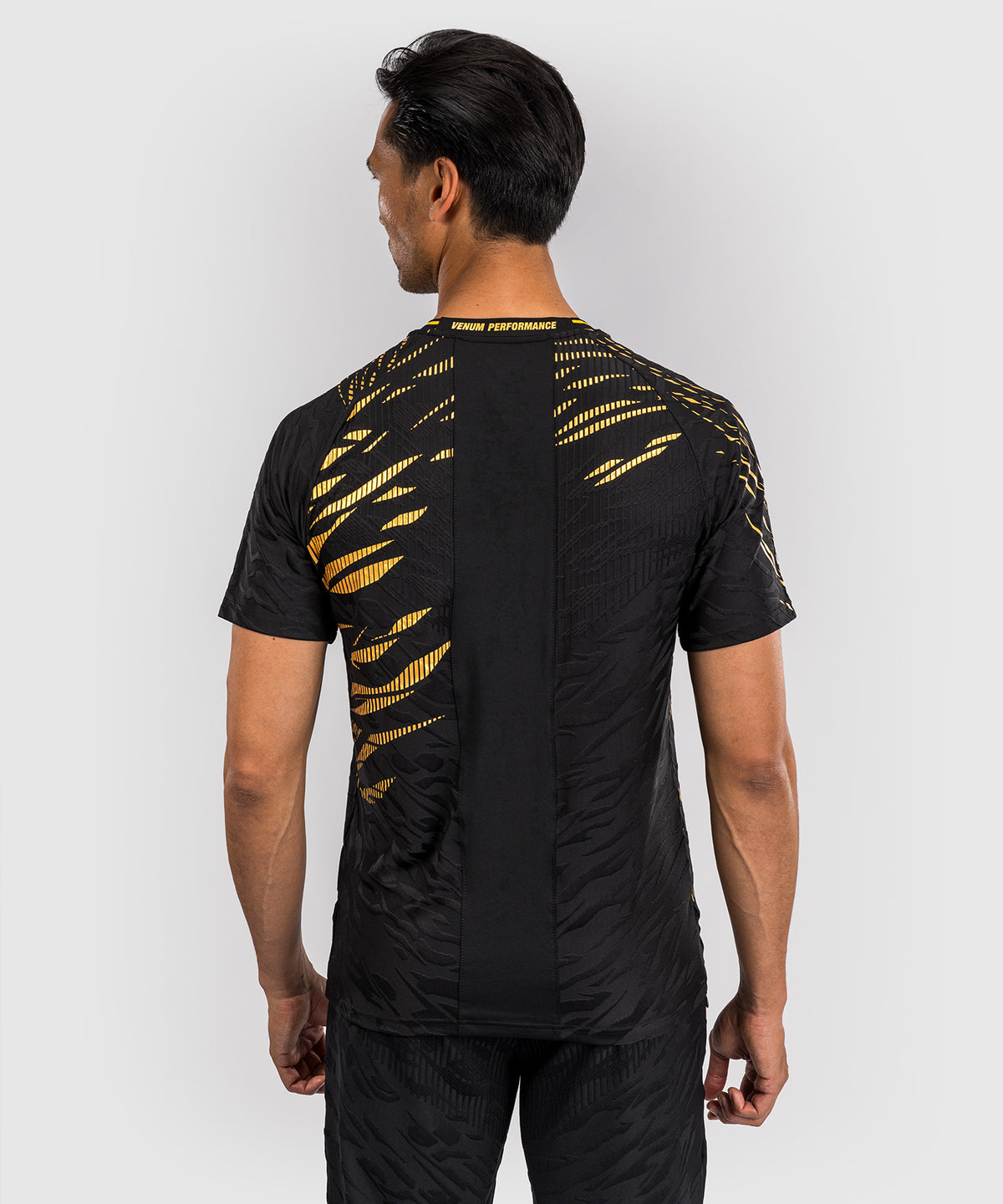 UFC Fusion by Venum Authentic Fight Night Maglietta Dry Tech per Uomo - Champion