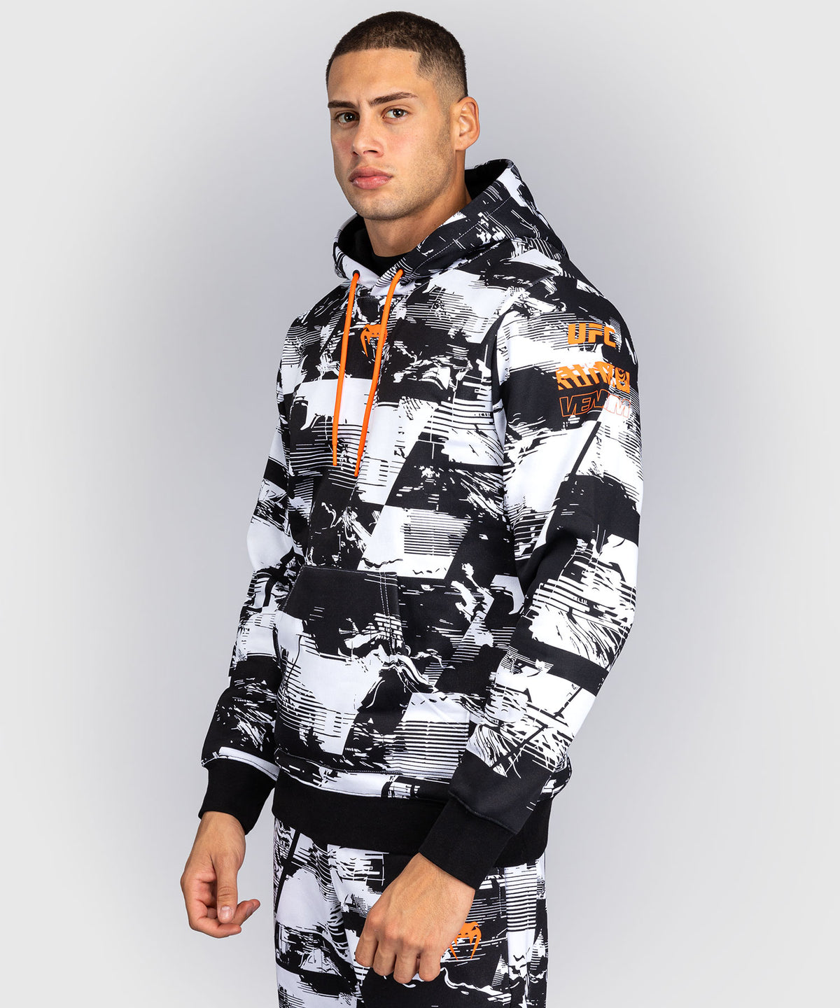 UFC Zenith by Venum Authentic Fight Week Pullover Hoodie Herren - Weiß