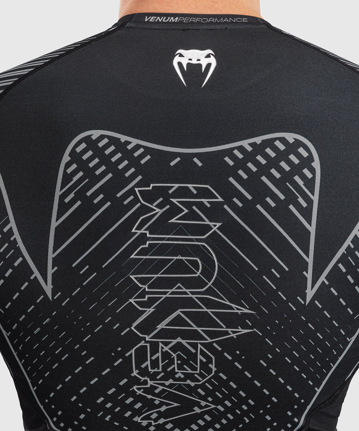 Venum Midnight Fury Rashguard a Maniche Lunghe – Nero/Grigio/Argento