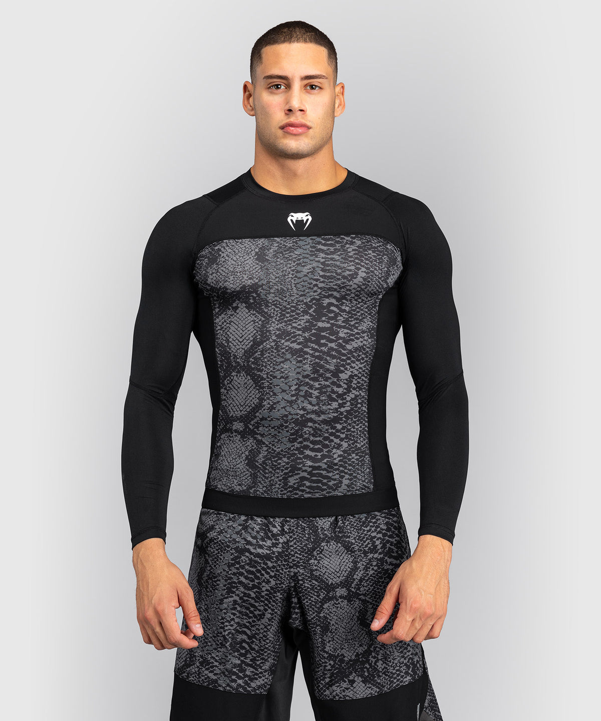 Venum G-Fit Scales Rashguard a Maniche Lunghe – Nero/Grigio Carbone