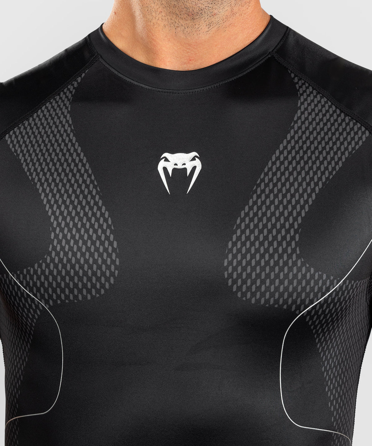 Venum Nexus Sleeveless Rashguard - Black/Silver