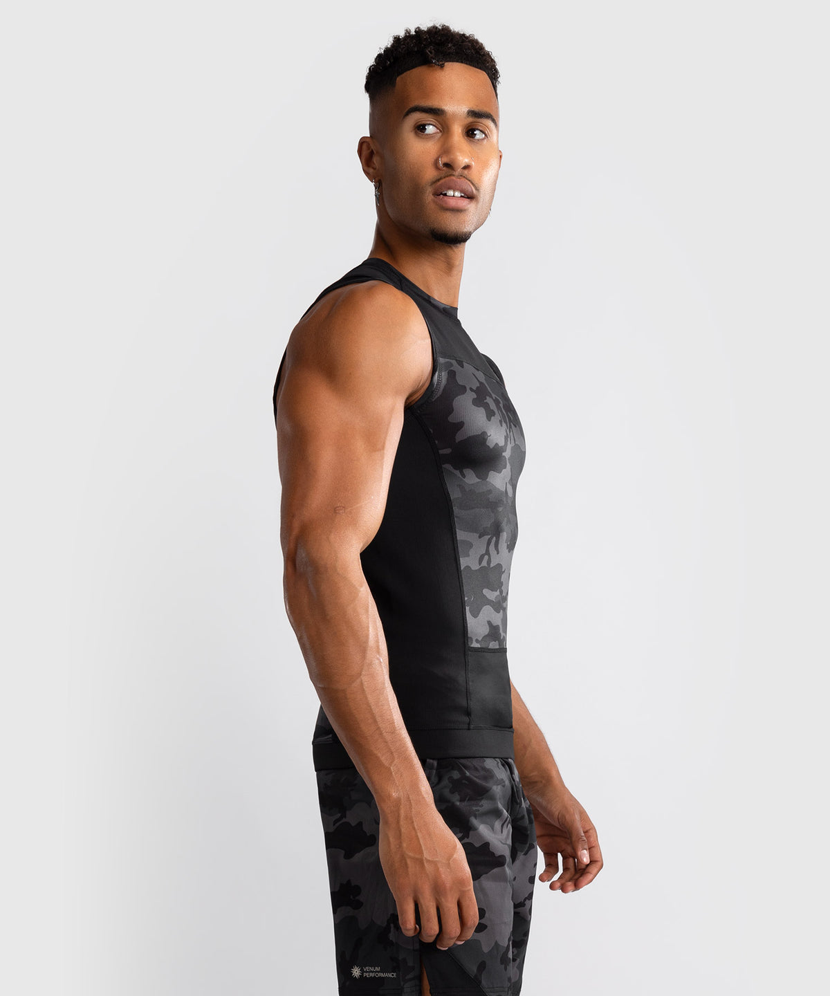 Venum G-Fit Air Herren Ärmelloses Rashguard - Digital Urban Camo