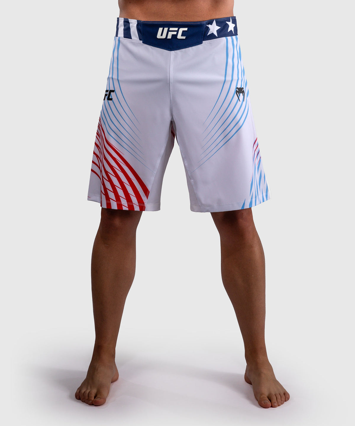 Official UFC Freedom 250 by Venum Authentic Fight Night Pantaloncini da combattimento taglio lungo da uomo - Bianco