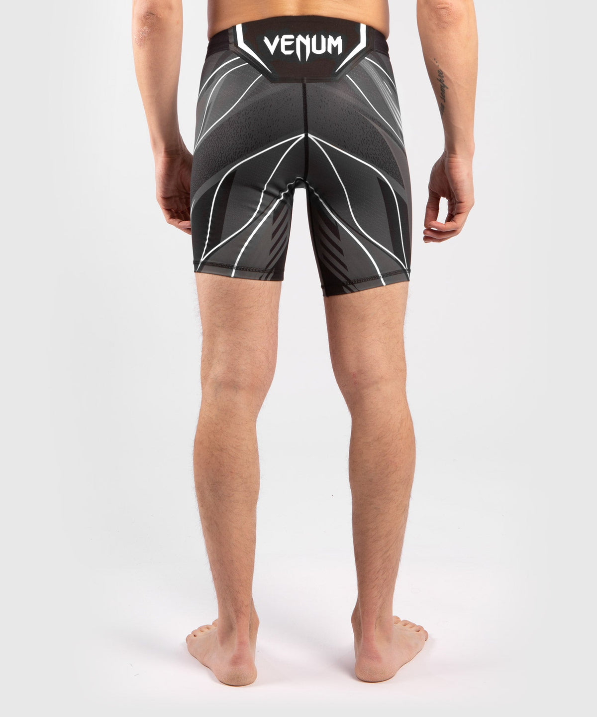 UFC Herren Kompressionsshorts Venum Authentic Fight Night - Short Cut - Schwarz