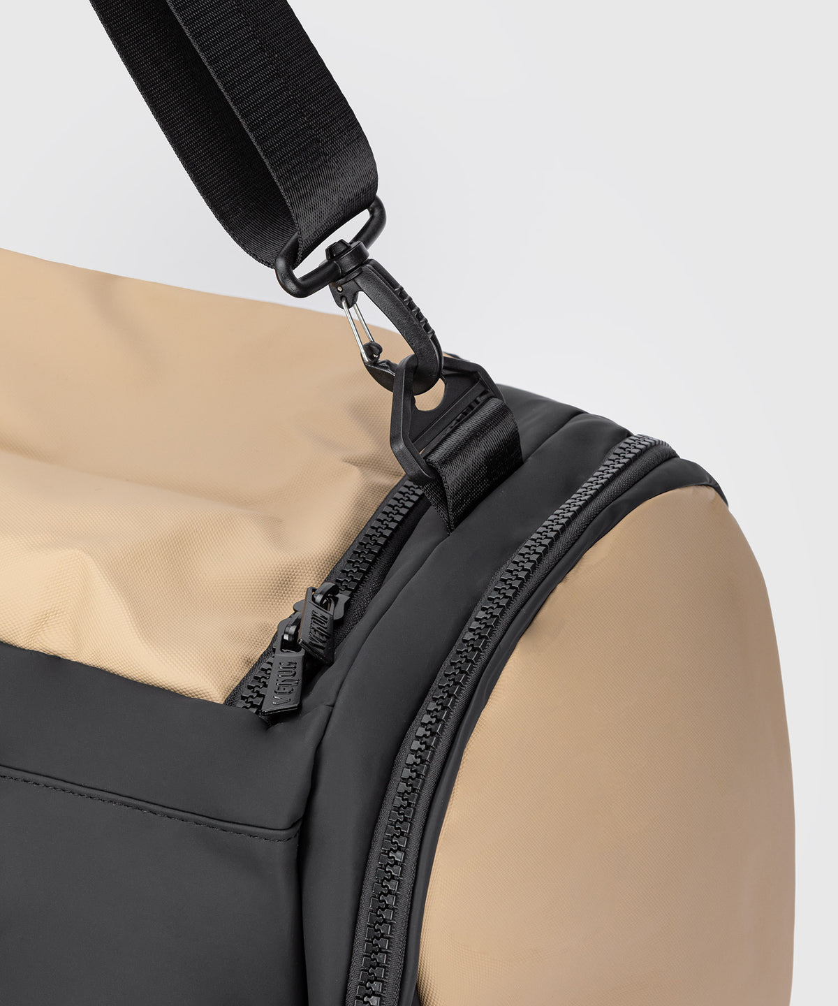 Venum Evo 2 Trainer Lite Sporttasche (55-63L) – Schwarz/Sand