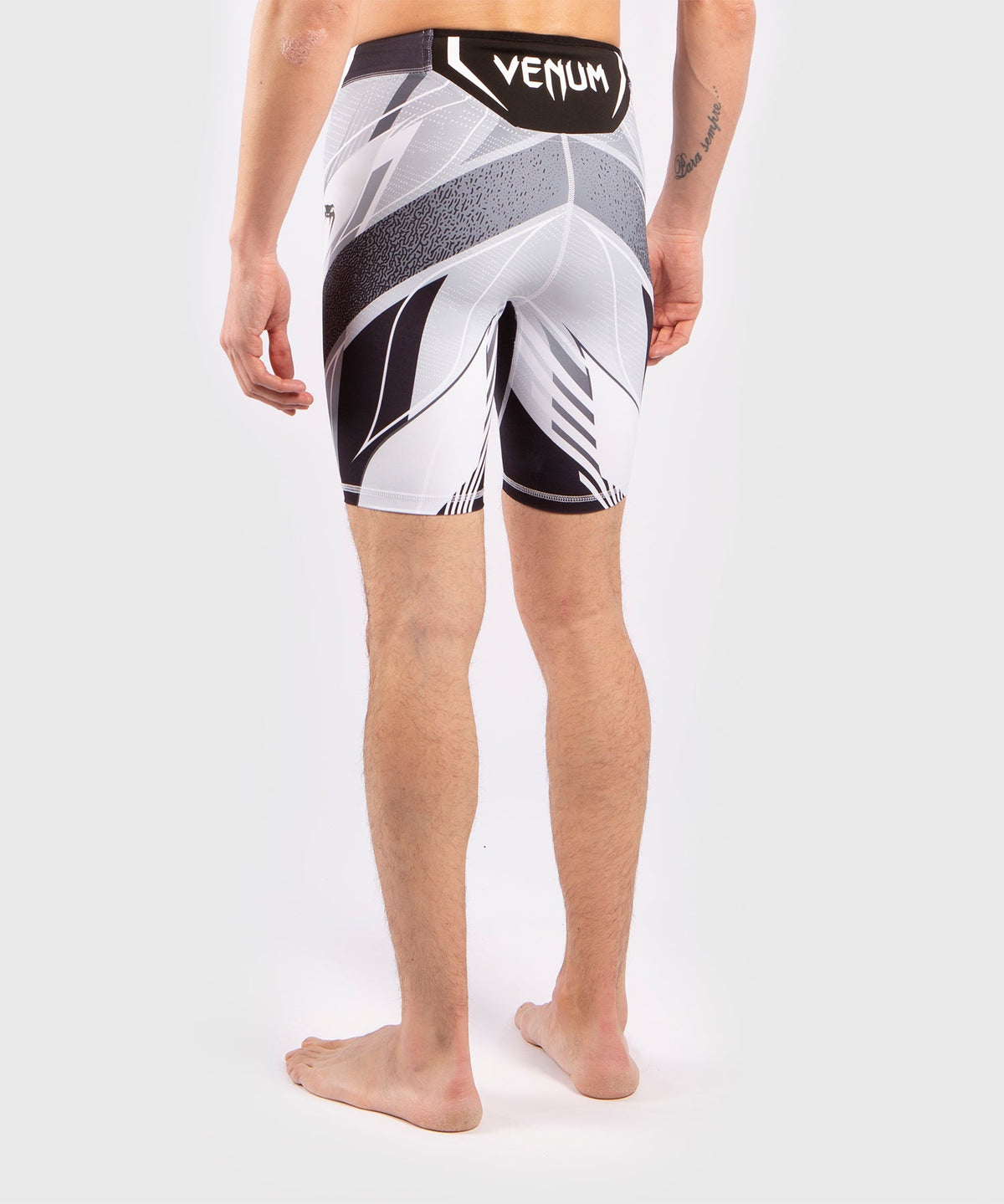 Venum Pro Line Herren UFC Kompressionsshorts - Weiß