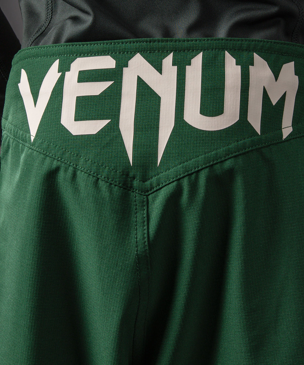 Venum Attack Kids Fightshorts - Waldgrün/Off-White