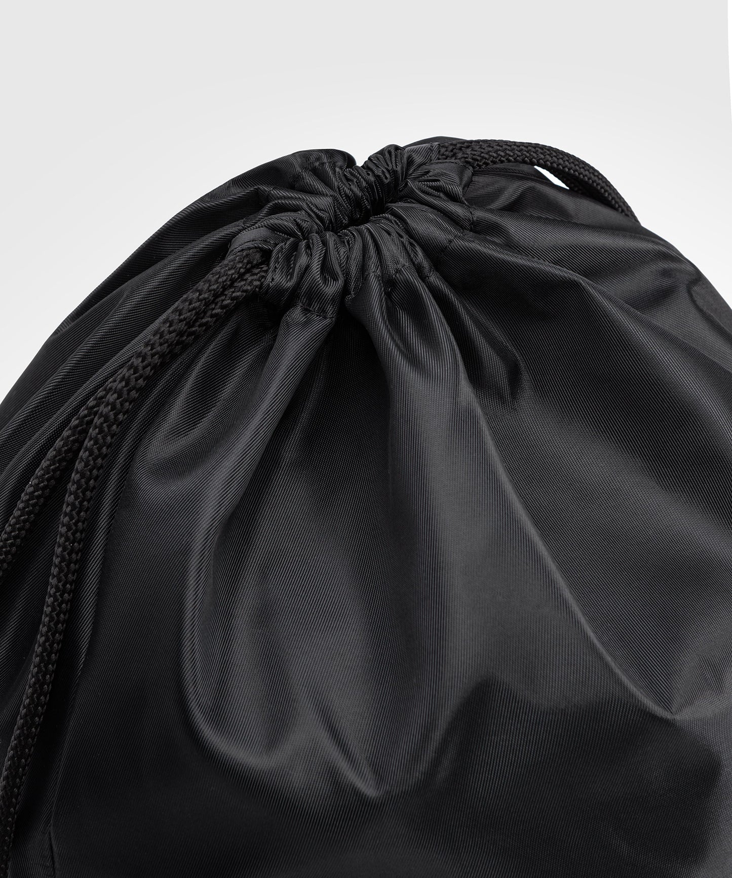 Venum Evo 2 Bolsa con Cordón (15-20L) – Negro/Caqui