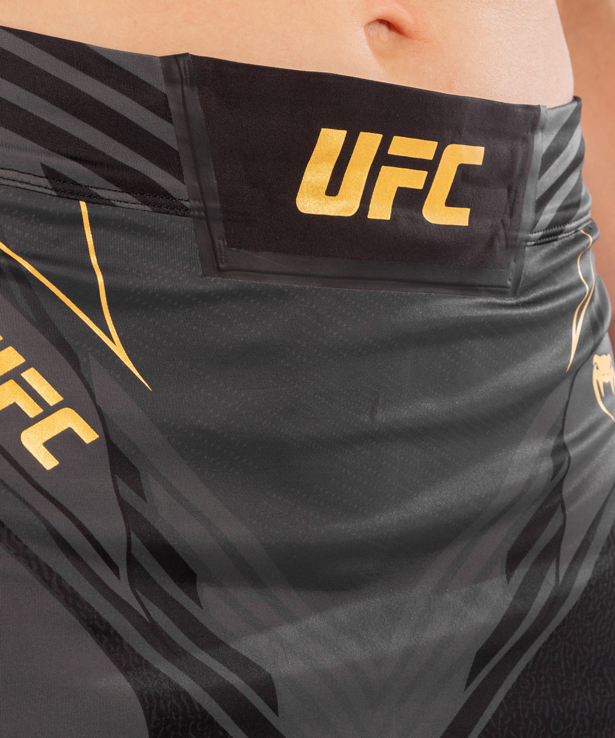 UFC Venum Authentic Fight Night Damen Skort - Champion