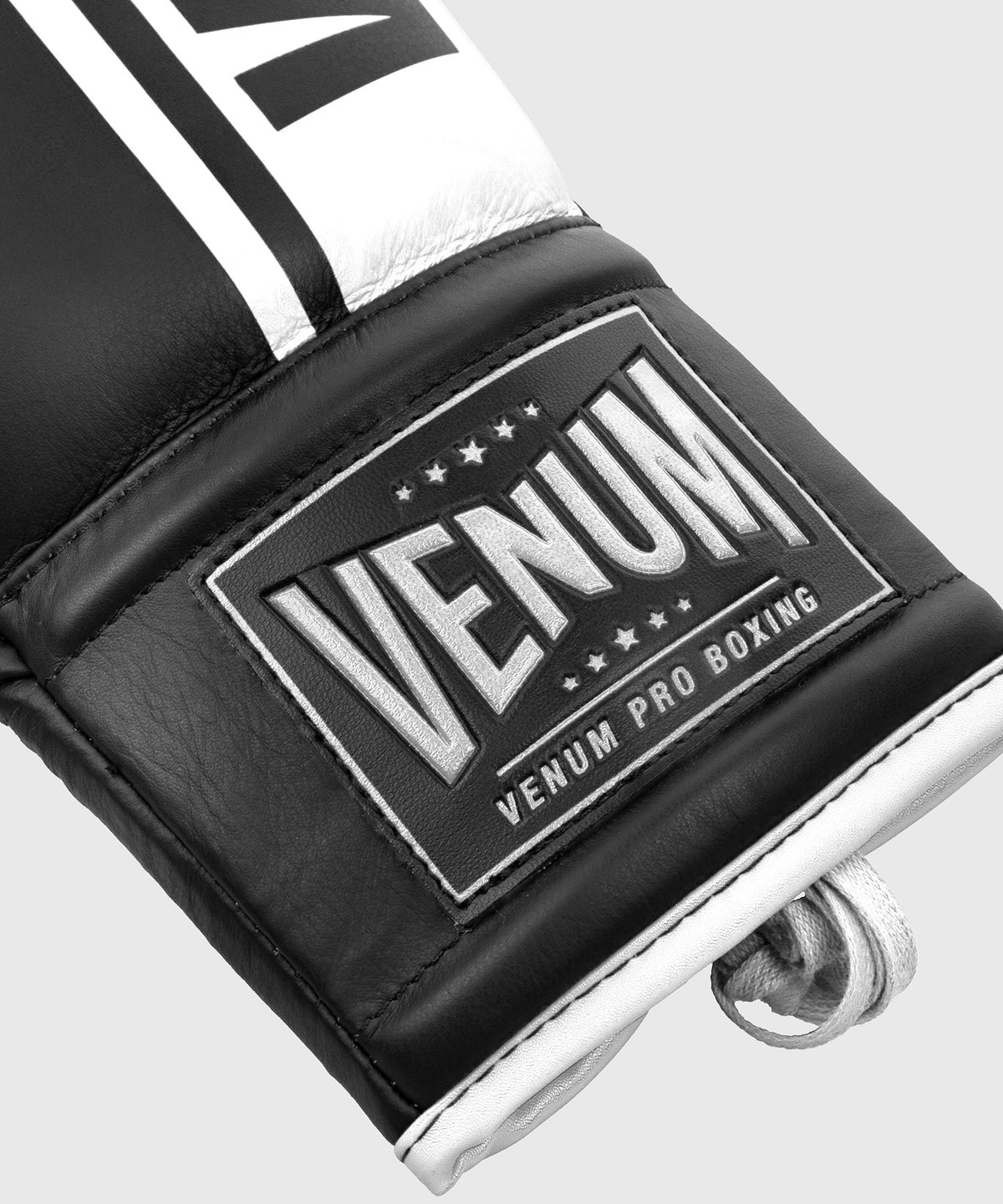 Guantoni da boxe Venum Shield Pro con lacci - Nero/Bianco