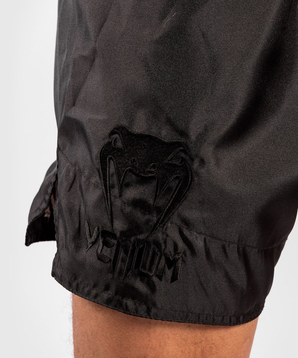 Short de Muay Thai Venum Logos - Noir/Noir