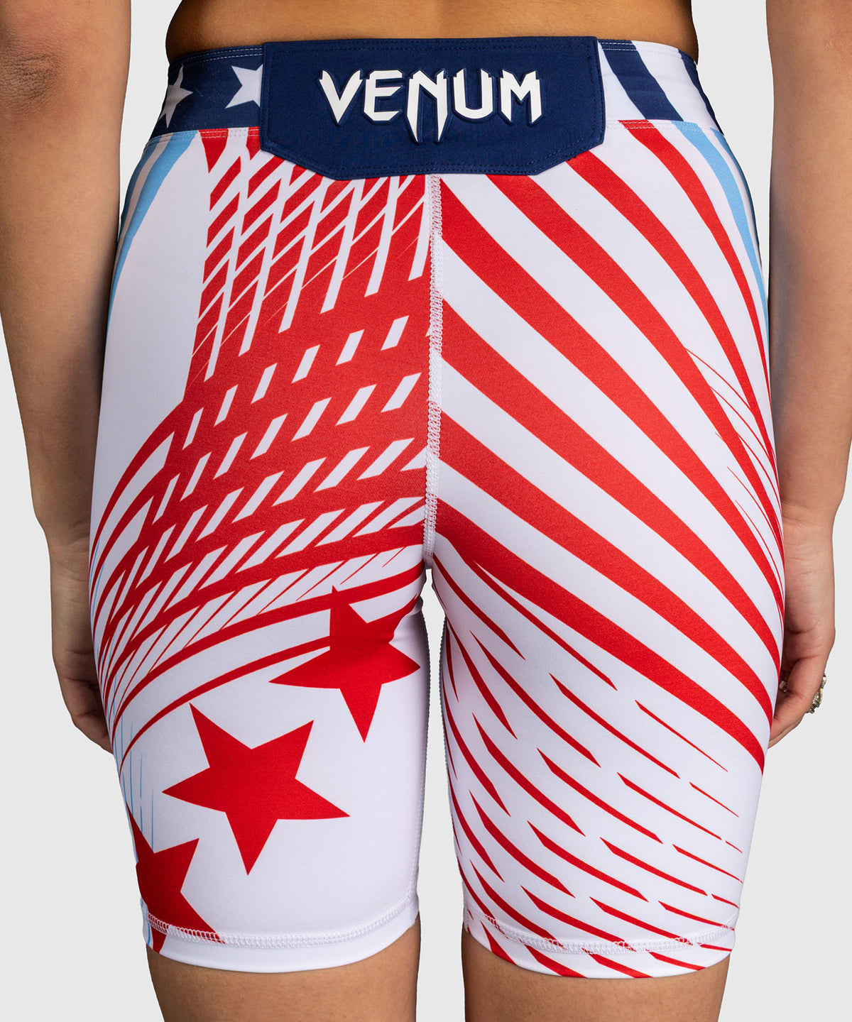 Official UFC Freedom 250 by Venum Authentic Pantaloncini Vale Tudo taglio lungo da donna - Bianco